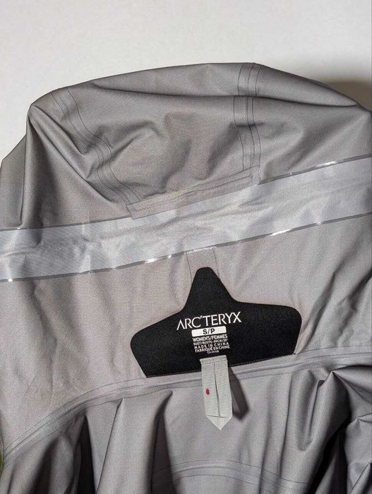 Дощовик Arc'teryx Zeta LT Jacket оригінал S розмір стан нова річ сток