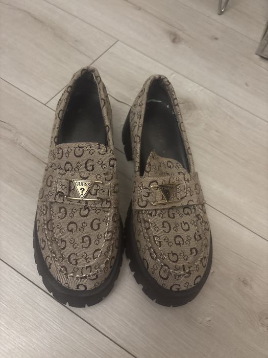 Angielskie buty Guess!