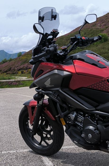 Honda NC 750x com todos os extras OUT2020