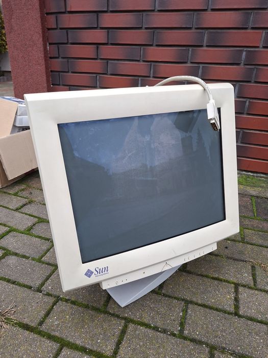 Retro zestaw komputerowy Sun Ultra 60 + gratis (informacja na końcu opisu)