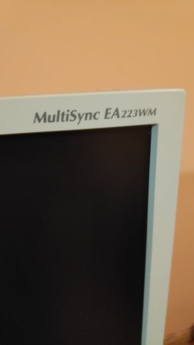 Monitor 22 cale NEC EA223WM pivot