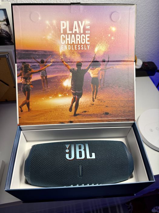 JBL Charge 5 портативна колонка