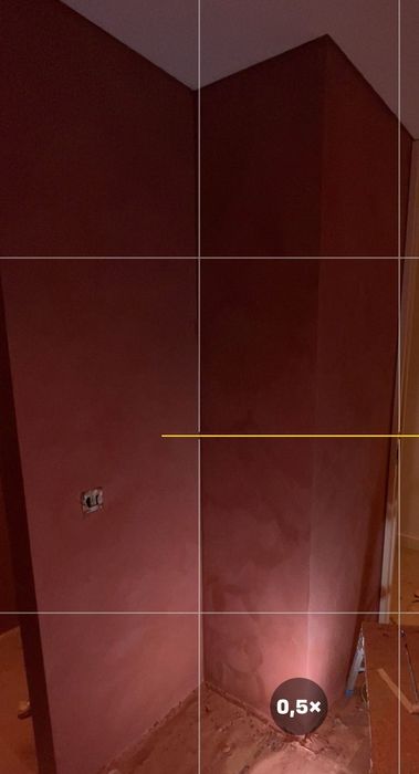 Eliseu Barros . Faço aplicação de Microcimento 20€ por m2