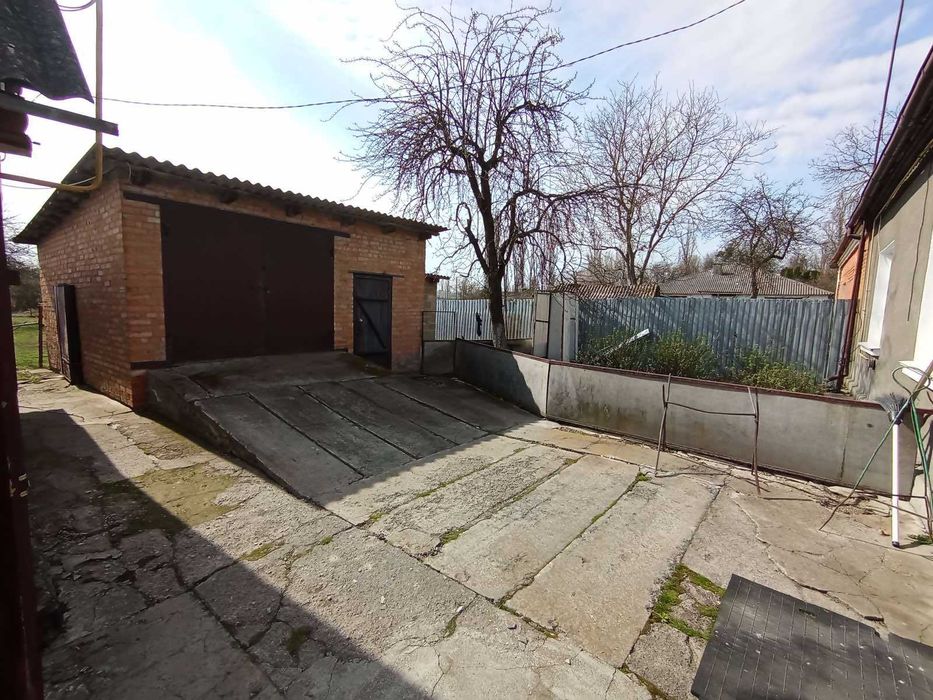 Продаж 1 поверхового будинку з гаражем і ділянкою, с. Петрик