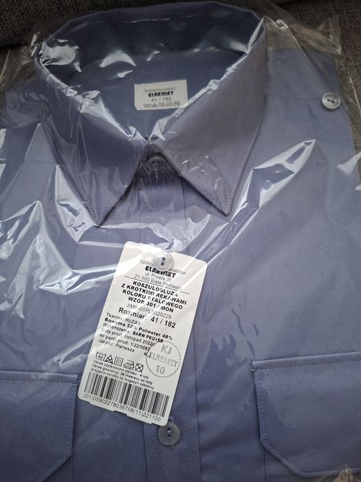 Koszula wyjściowa koloru stalowego z krótkim rękawem