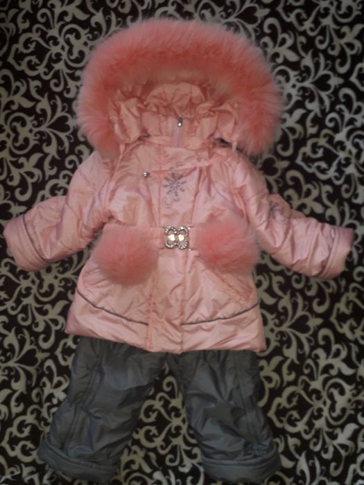 Зимняя куртка и полукомбинезон, шапка в подарок