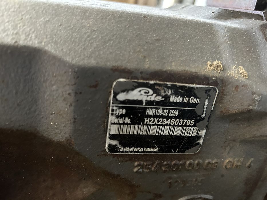 Silnik jazdy Linde HMR 105-02 do koparki Volvo 140