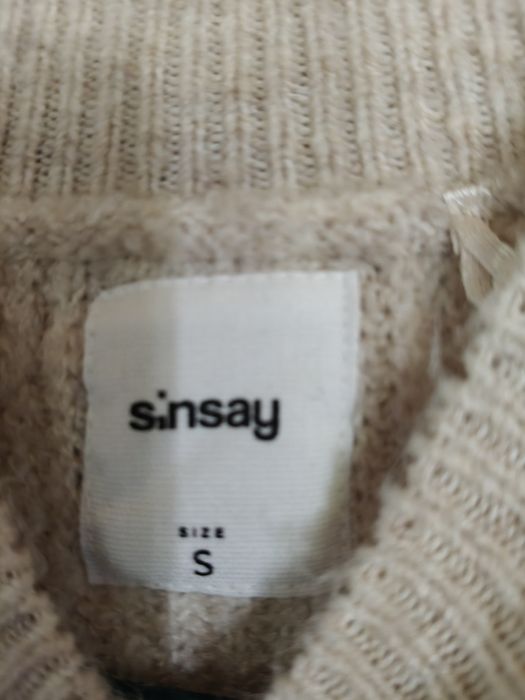 Sweter damski jasny beż.