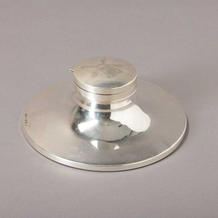 Jarra alta em prata portuguesa antiga