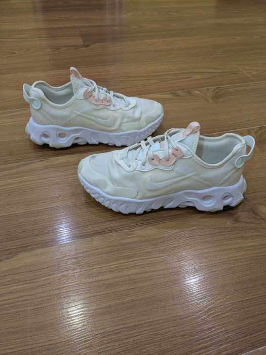 Жіночі кросівки Nike W React ART3MIS оригінал 39 р
