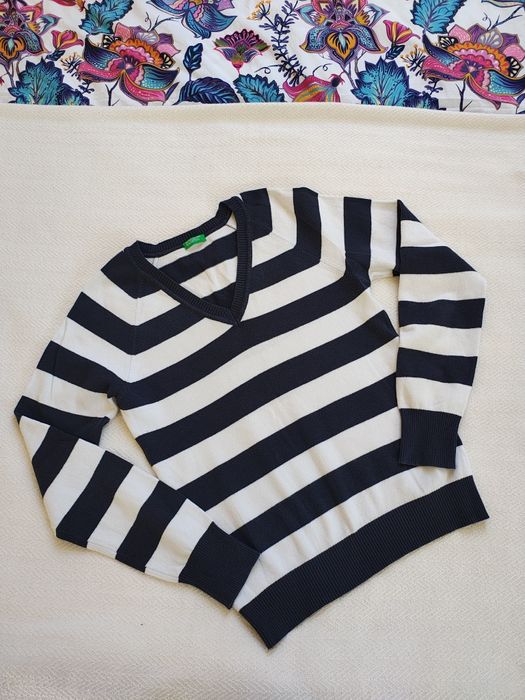 Sweter damski w paski