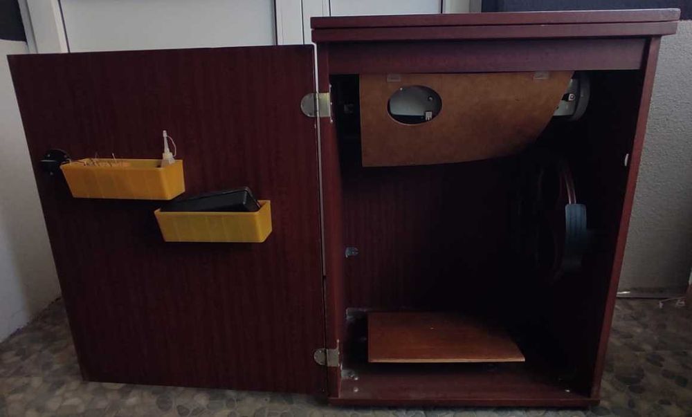 Машина швейна Чайка 142М