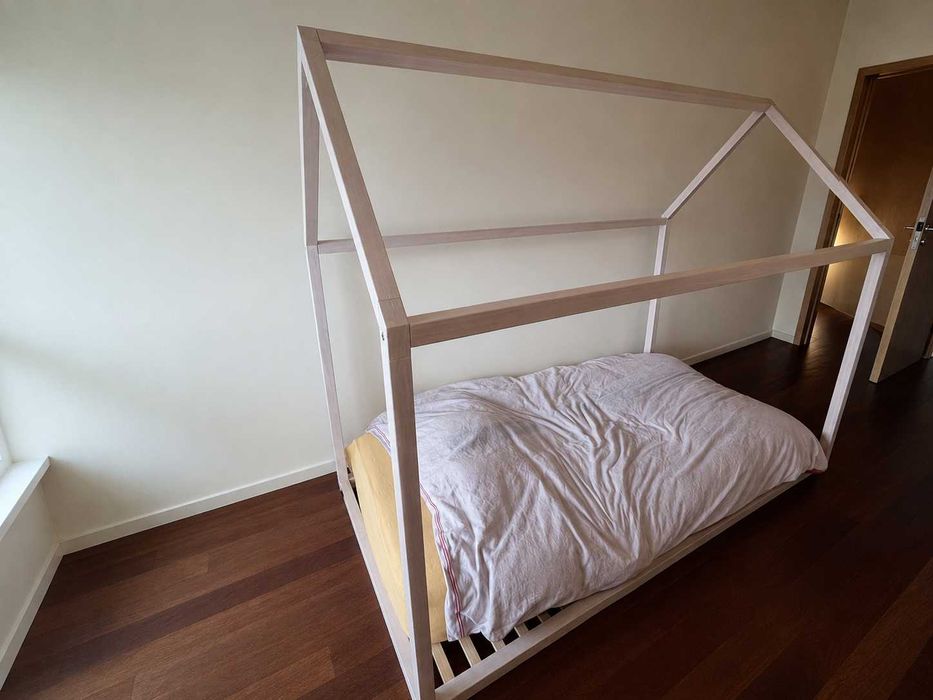 cama de criança montessori 90x200 (loja decoração M2A Interiores, como nova)