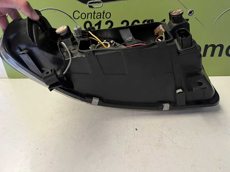 Seat Leon 1M - Farol Esquerdo - FF878