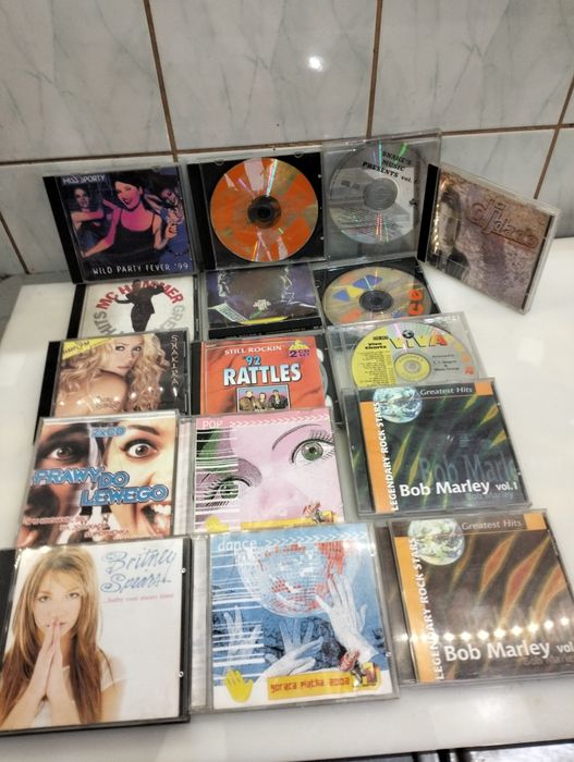Płyty cd, kasety, gry i filmy – mega zestaw