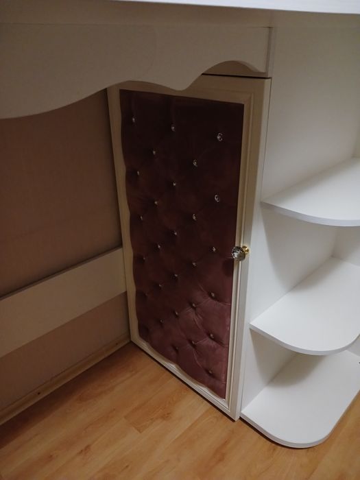 Продам  кровать для дівчинки срочно!!!