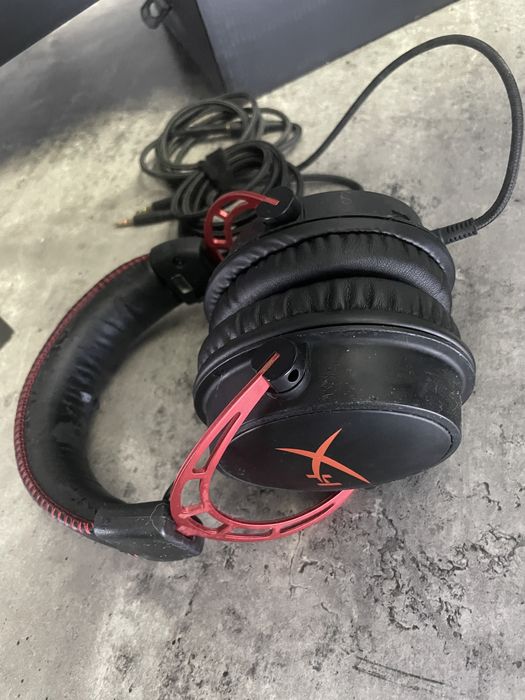 Продам наушники HyperX Cloud core и cloud alpha
