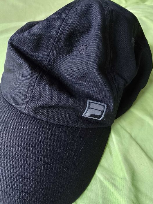 FILA. Czapeczka z daszkiem damska