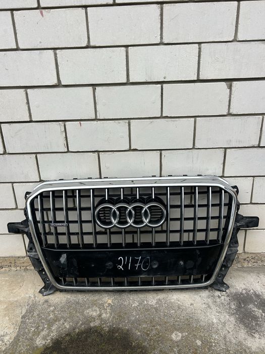 Решітка передня Audi Q5 8R 8R0853651R оригінал