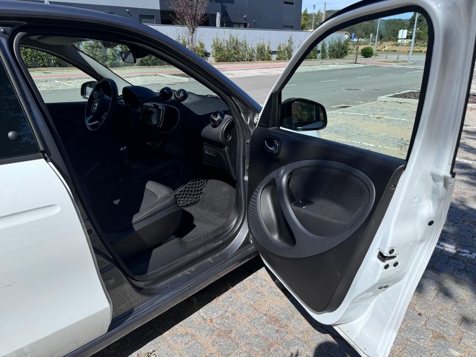 Carro Smart forfour