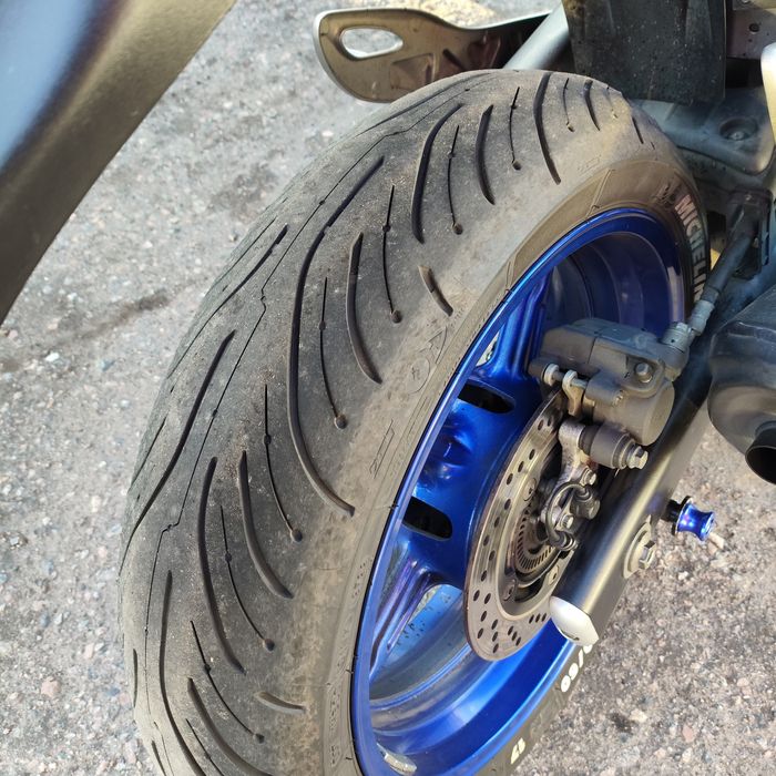 мотоцикл Suzuki Gladius sfv400  2011р.в