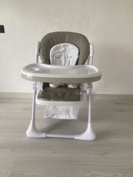 Крісло для годування