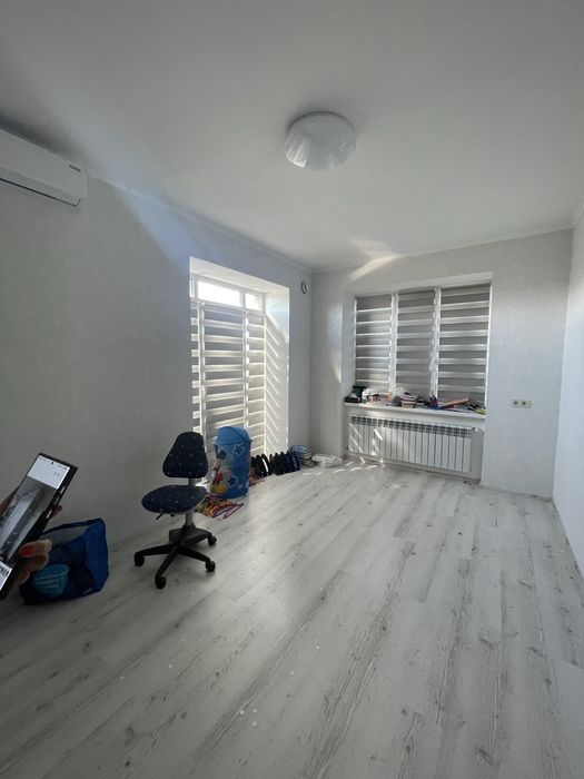 Двухэтажный дом с гостевым домом на участке Северный