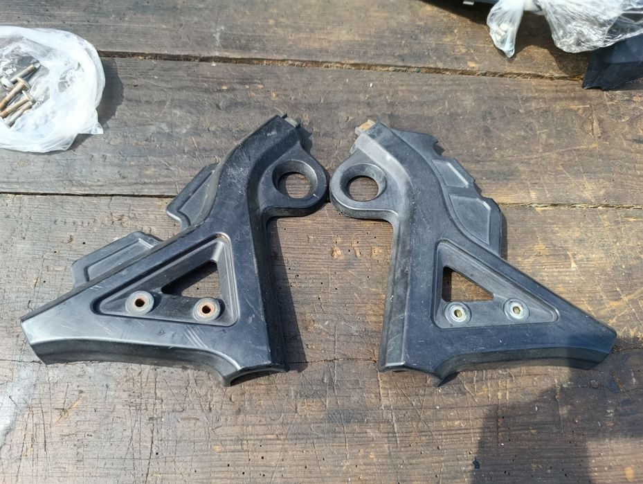 Osłony ramy Yamaha WR 125  08 r plastiki plastik owiewka owiewki