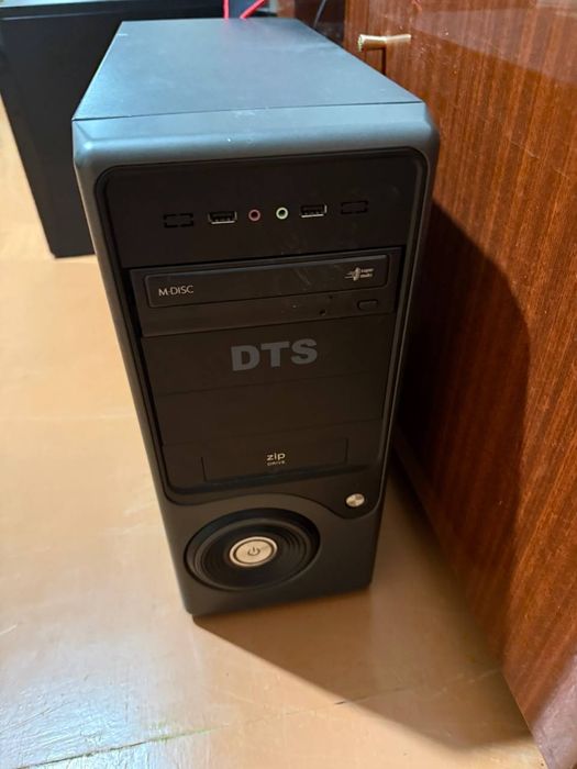 Корпус ПК с БП 400W, матплатой Gigabyte (1155), DVD-RW и Zip Drive