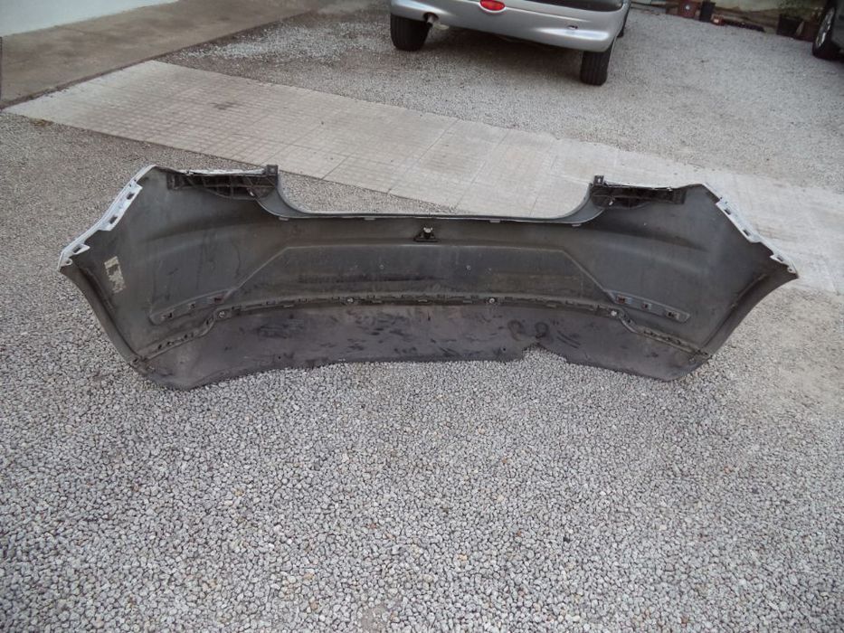 Para-choques Seat Ibiza 3 portas tras ano 2015 (original) e bom estado