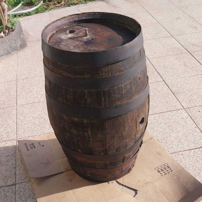 Barris Usados de Várias Capacidades (50L a 300L) – Bons Preços