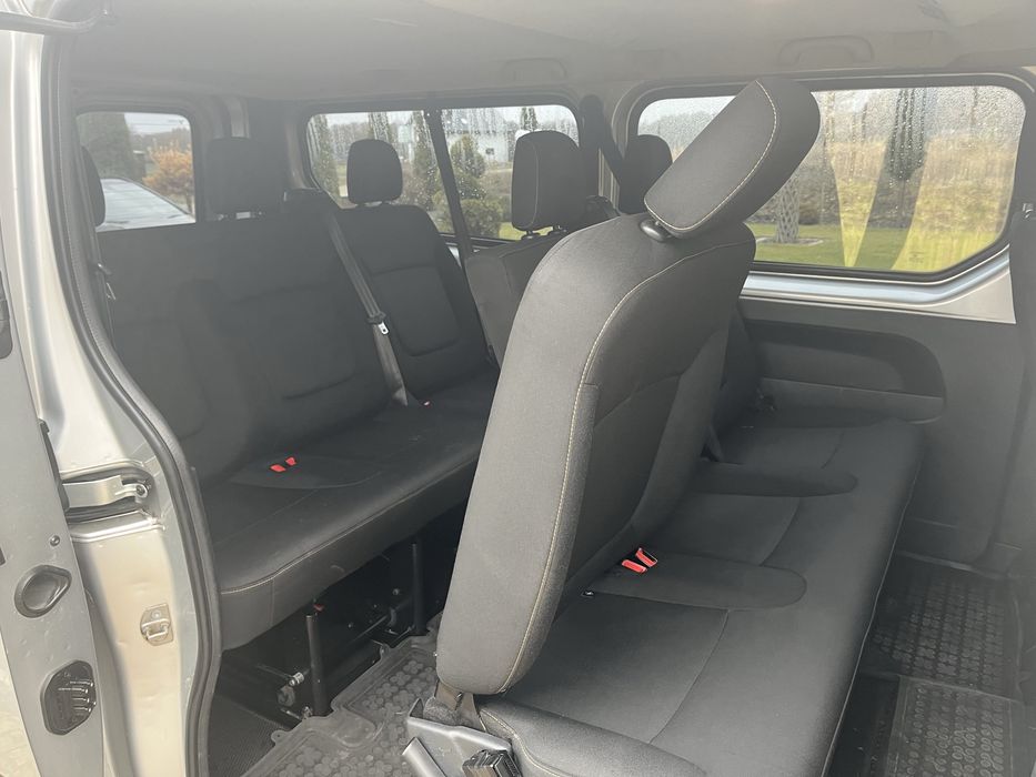 WYNAJEM BUS 9 OSOBOWY Renault Trafic III Kaszuby 3miasto Wolne Terminy