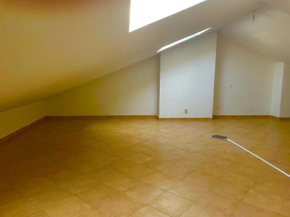 Moradia T3+1 no Pinhal Novo com Espaço Exterior e Garagem