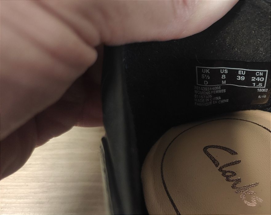Шикарные лоферы из премиум коллекции Clarks размер 38,5