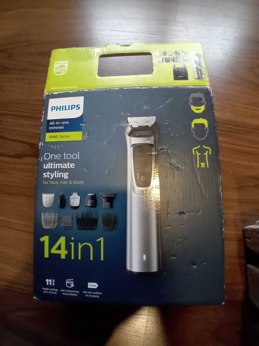 Máquina Philips all in one trimmer 7000 (14 in 1)
