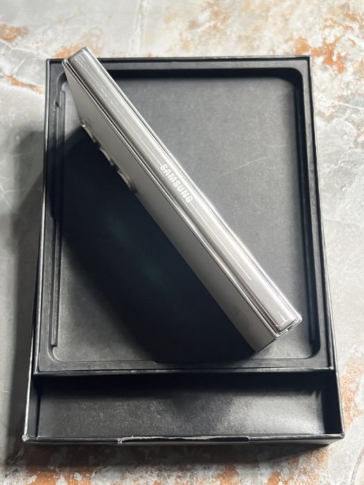 Samsung galaxy FOLD 5