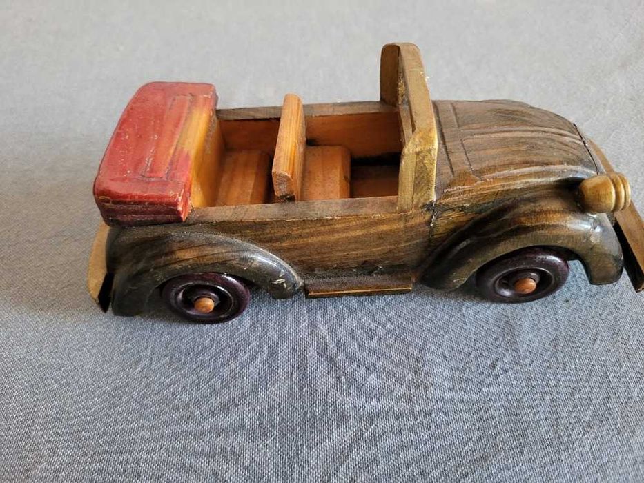 Carro em Madeira