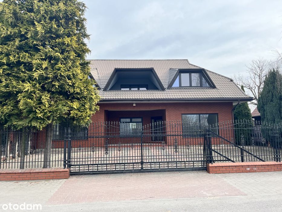 OKAZJA - Dom z lokalem usługowym z garażem i zagospodarowaną działką