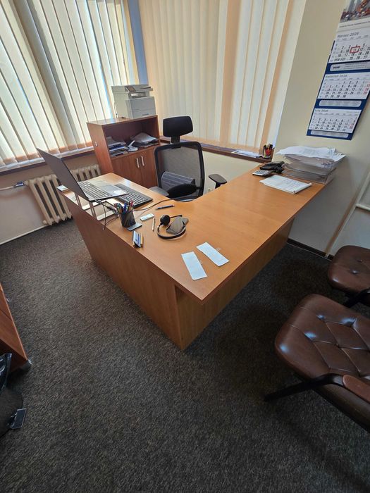 Meble biurowe szafki, komoda, biurka - używane.