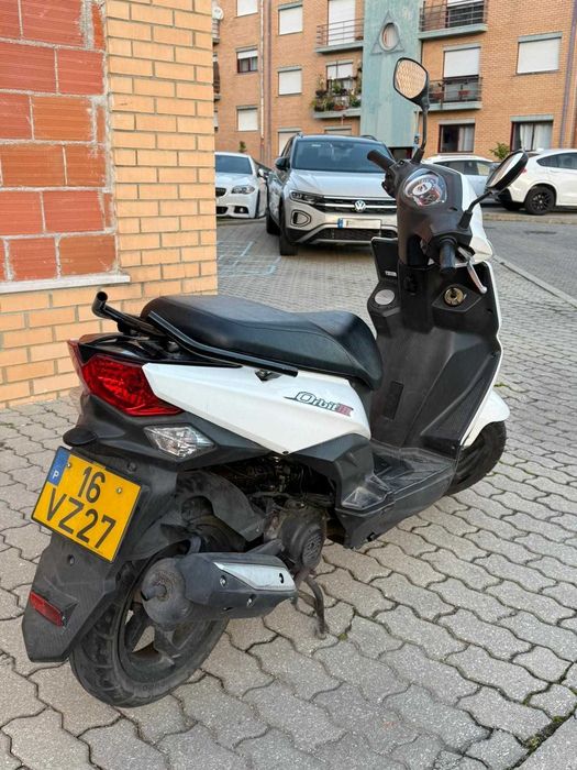 Scooter SYM Orbit III 50cc (2019) - Impecável e Económica
