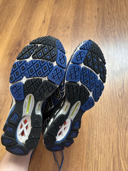 Кросівки New Balance 43р