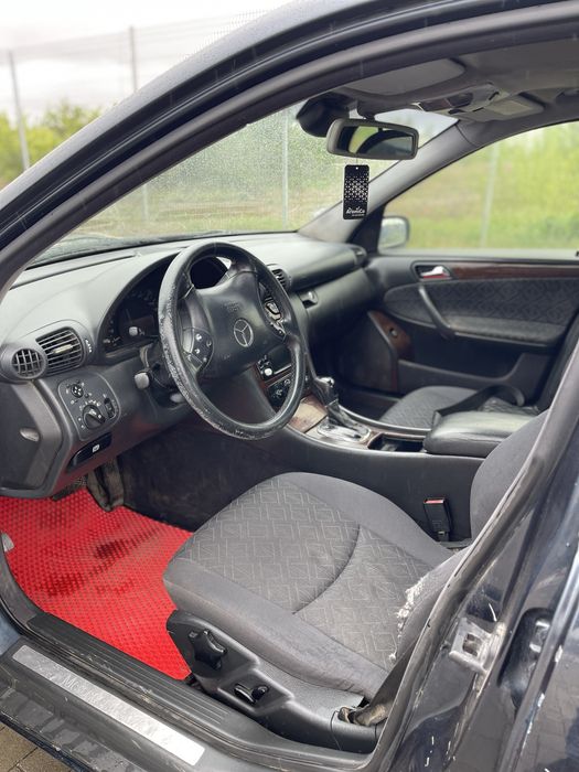Mercedes Benz 2.7 CDI НЕ на ходу ( під розборку цілим ) 2.7 TDI