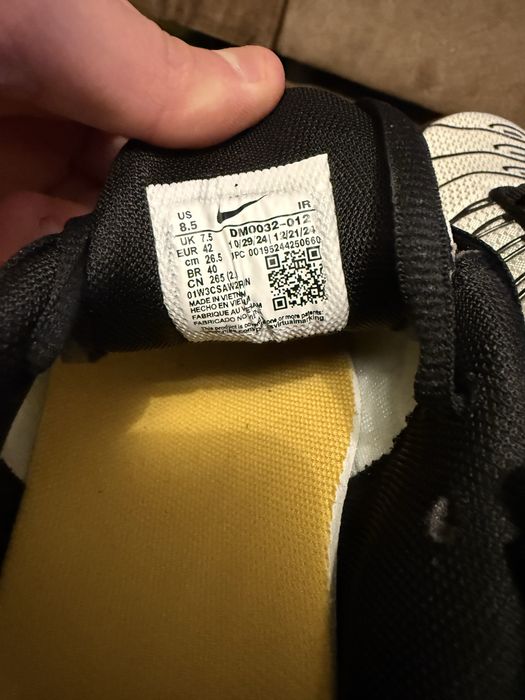 Nike Air Max Tn Plus Black White Yellow DM0032-012