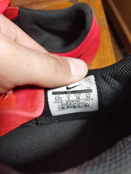 Бутсы футбольные Nike Phantom Venom Club Fg