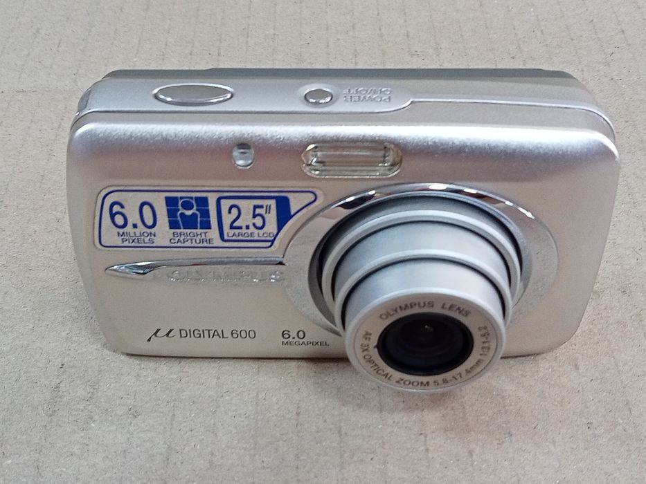 Olympus M Digital 600