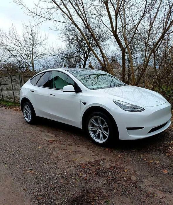 Tesla Model Y 2023 Dual motor Long range