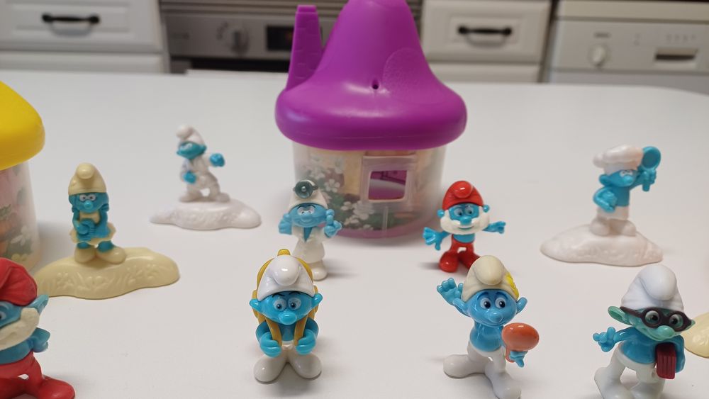 Lote Coleção Smurfs (McDonald's 2017, Kinder) + Casas