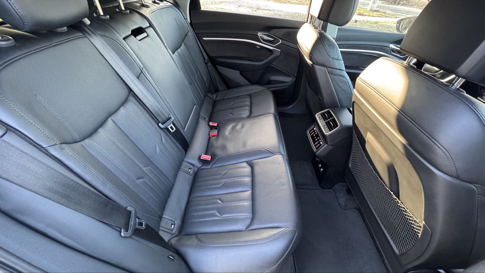 Audi Etron 55 2019 максимальна