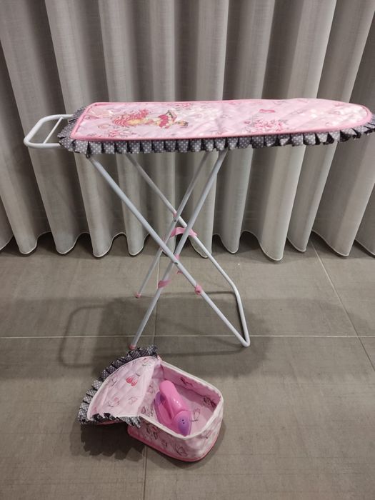 Tábua de passar a ferro dobrável para criança