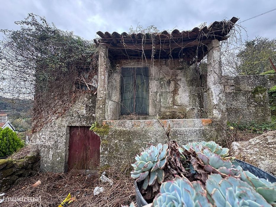 Moradia T2 para venda — Santa Cruz Do Douro E São Tomé De Covelas, Porto